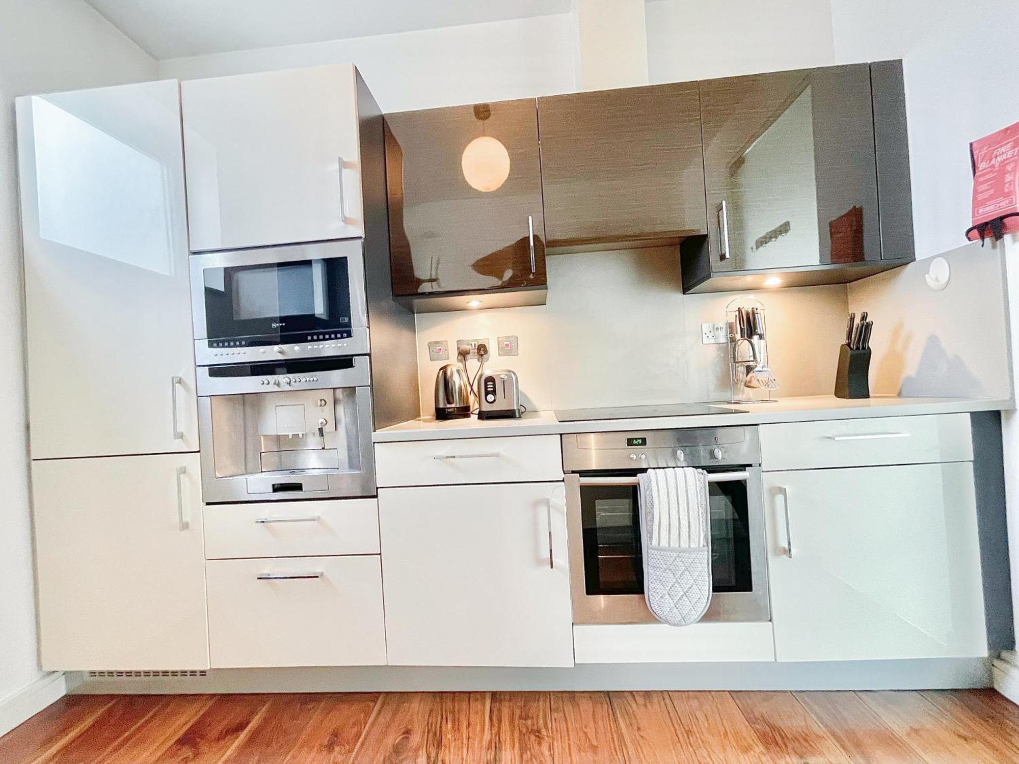 Ample 3-bedroom Flat With Lift In Kings Cross, Islington