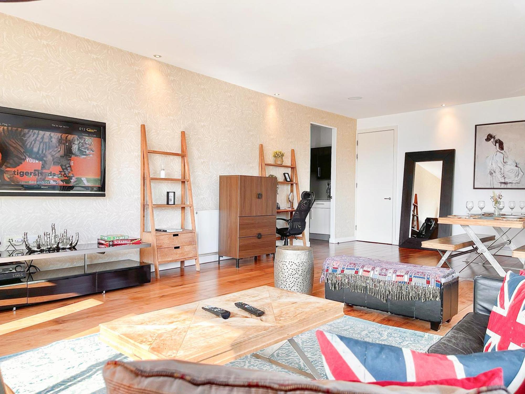 Ample 3-bedroom Flat With Lift In Kings Cross, Islington * Londres